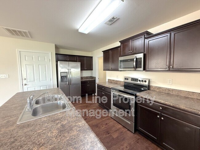 Building Photo - 3997 Long Arrow Dr