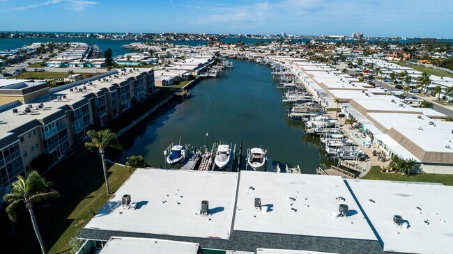 Building Photo - 128 Boca Ciega Point Blvd N