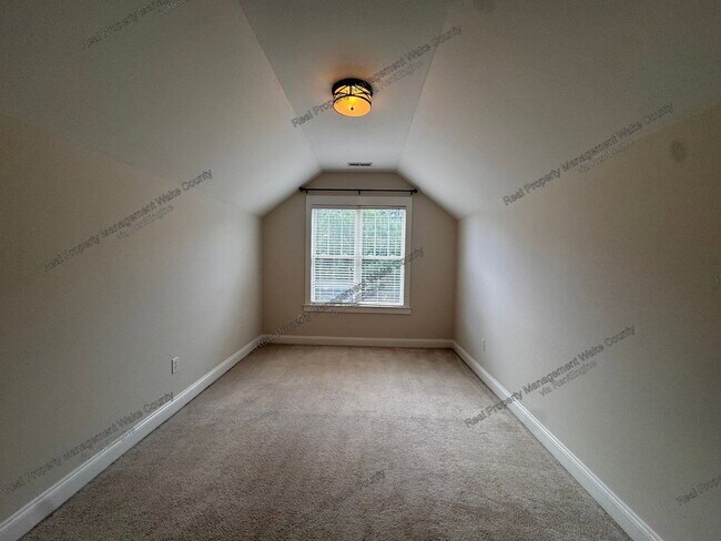 Building Photo - 10908 Connally Ln