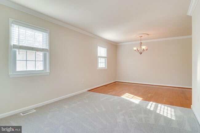 Building Photo - 3000 Winter Pine Ct
