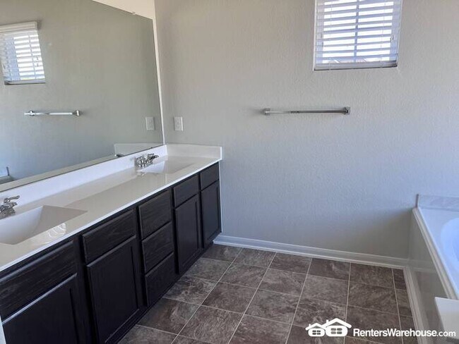 Building Photo - Welcome Home!