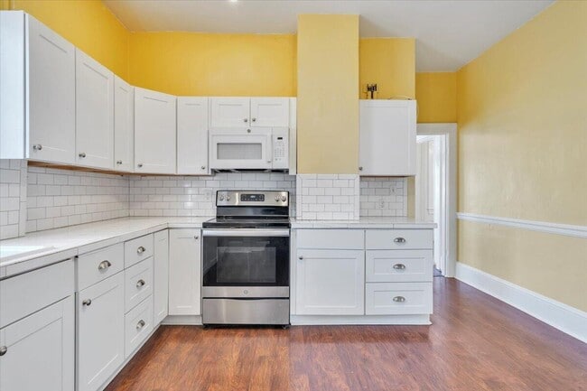 Building Photo - 1144 Wasena Ave SW