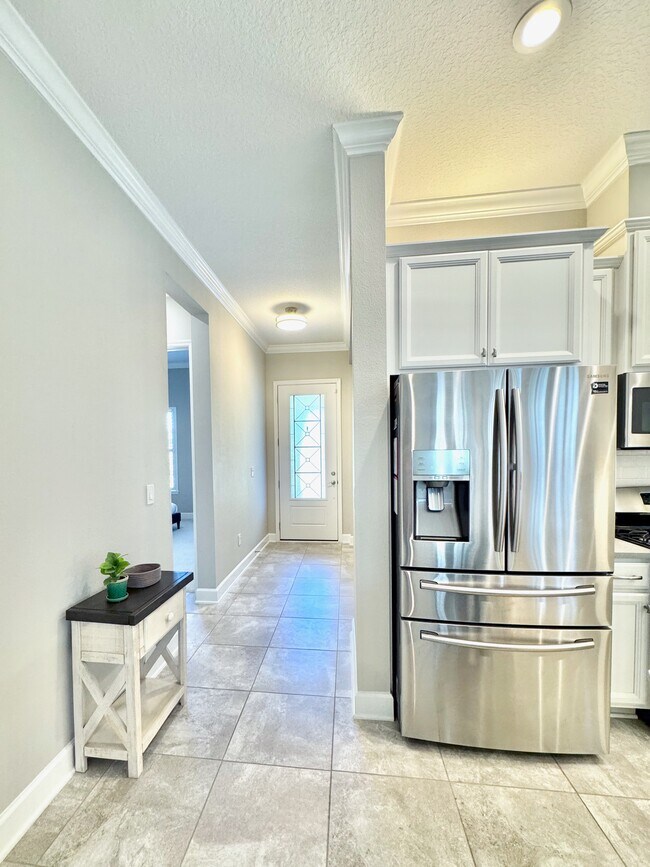 Building Photo - 139 Southern Oak Dr