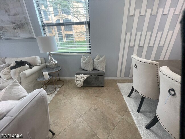 Building Photo - 9727 Acqua Ct