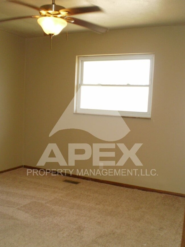 Building Photo - 312 Watauga Dr