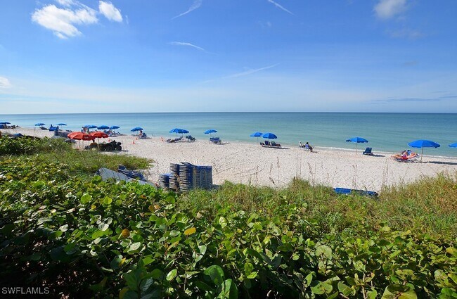 Building Photo - 6361 Pelican Bay Blvd