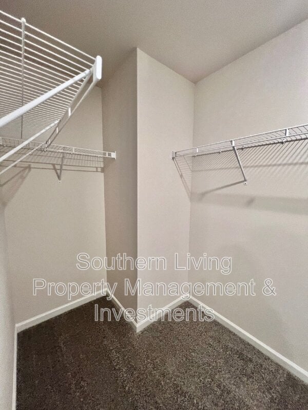 Building Photo - 3120 Winged Elm St