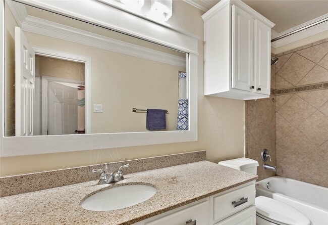 Building Photo - 15 Crocus Petal St