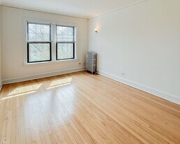 Building Photo - 4506 N Ashland Ave
