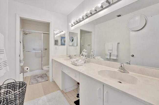 Building Photo - 7669 Springwater Pl