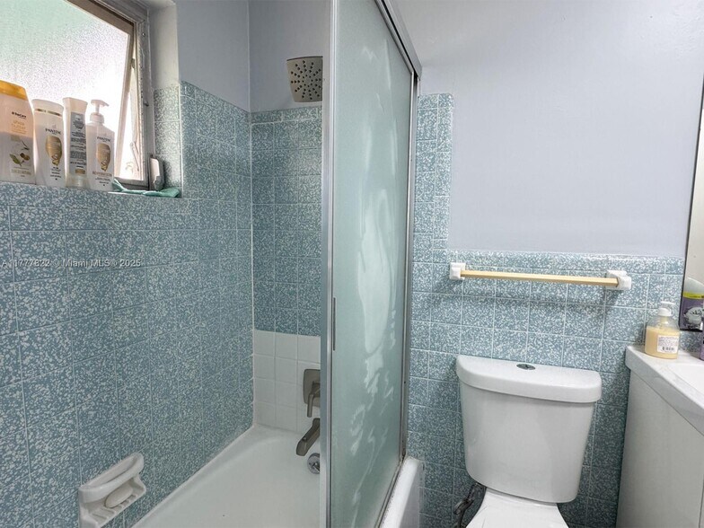Building Photo - 915 Intracoastal Dr