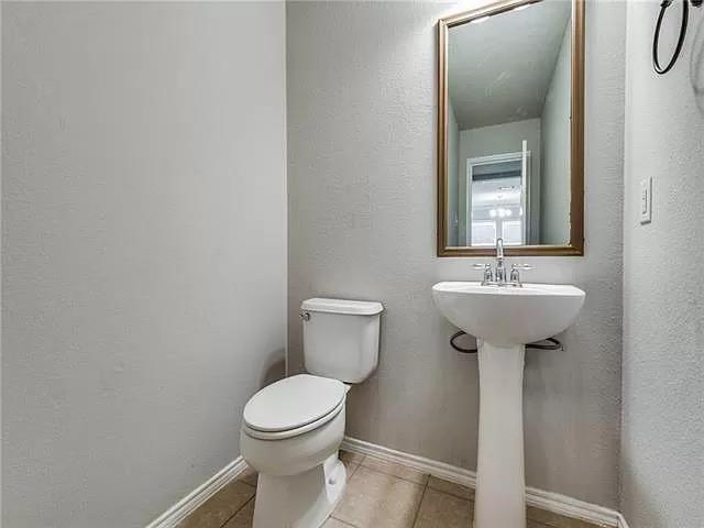 Building Photo - 10420 Matador Dr