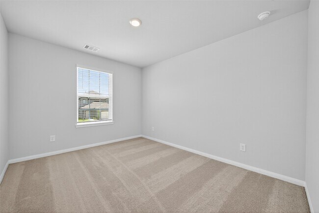 Building Photo - 2348 Mooneye Ct