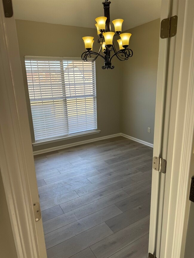 Building Photo - 4929 Whitfall Cove S