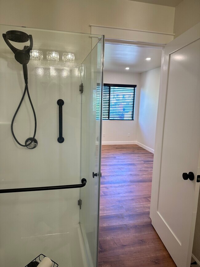 Building Photo - 510 S Adams St