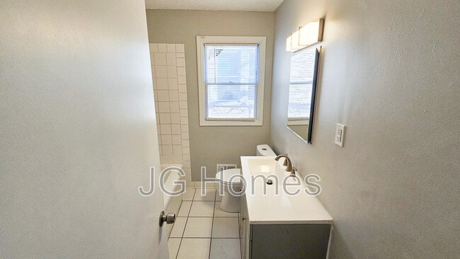 Building Photo - 2216 Bolling Ave