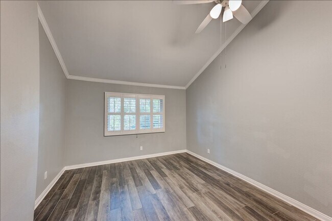 Building Photo - 7765 Saranac Pl