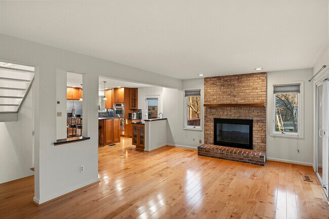 Building Photo - 770 Trenton Ave