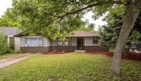 Building Photo - STUDENTS WELCOME! Cute 3-Bedroom / 1-Bath Home w/ Spacious Fenced Yard
