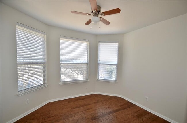 Building Photo - 9617 Solana Vista Loop