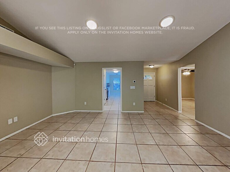 Building Photo - 1013 Black Willow Dr
