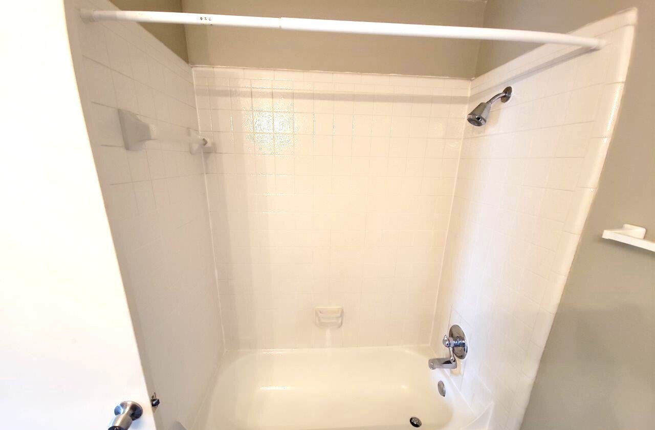 Building Photo - 6301 Fairlane Dr