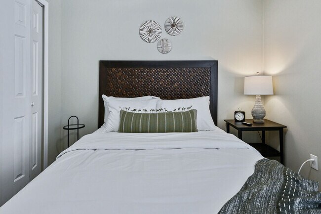 Building Photo - 1431 Bay Overlook Dr