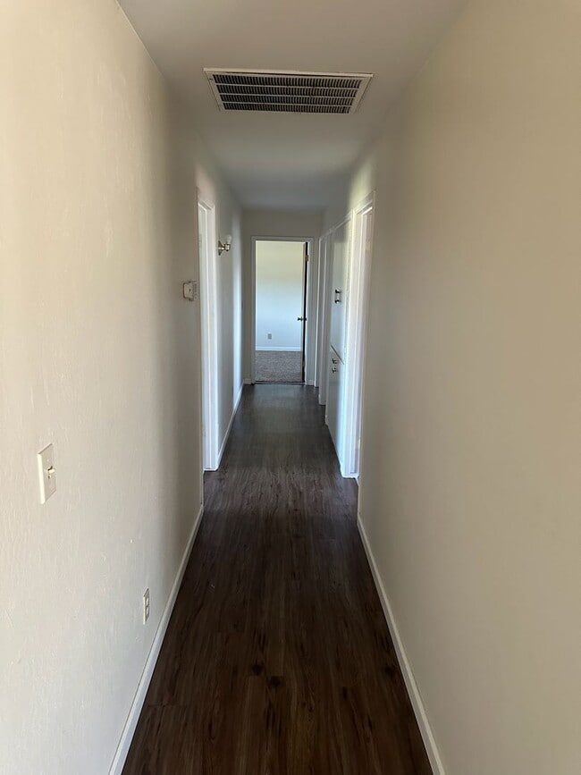 Building Photo - 11465 Ave 200