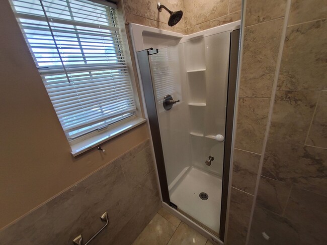 Building Photo - Sevierville 37862 - Showings begin July 11, 2026 - Fully Furnished! Long term or 3 Month Lease Co...