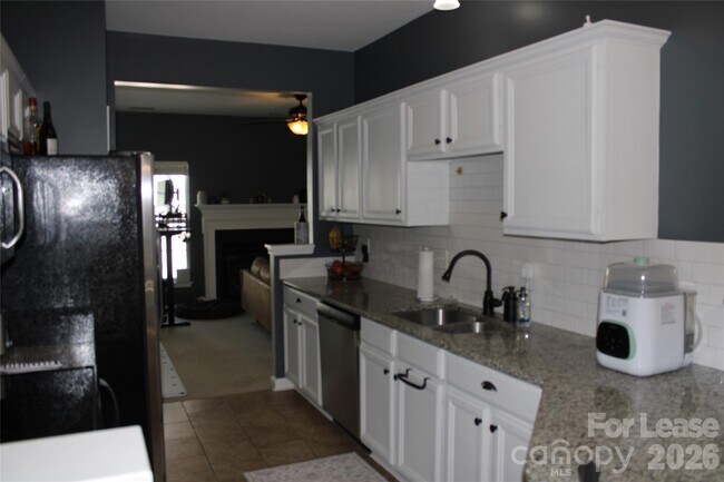 Building Photo - 9446 Cadman Ct