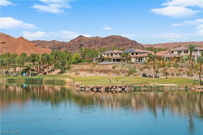 Building Photo - 66 Lakefront Dr