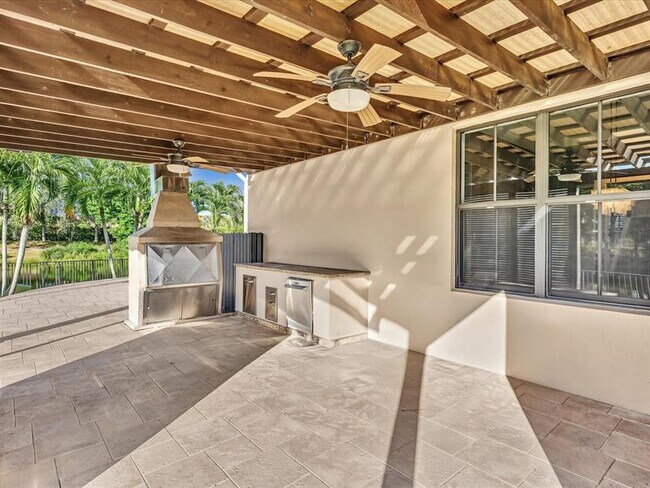 Building Photo - 8567 NW 41 St