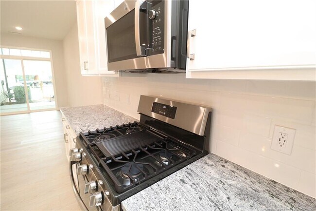 Building Photo - 3131 Cathedral Comb Dr