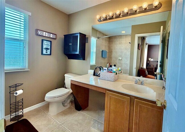 Building Photo - 1720 Retreat View Cir