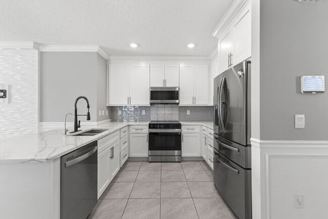 Building Photo - BEAUTIFUL Home For Rent in Epperson Lagoon!