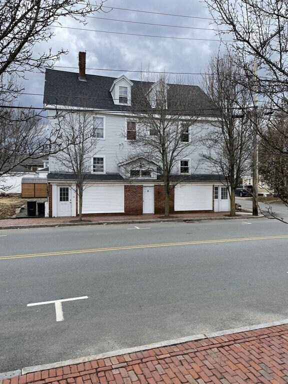 Building Photo - 8-10 School St-
