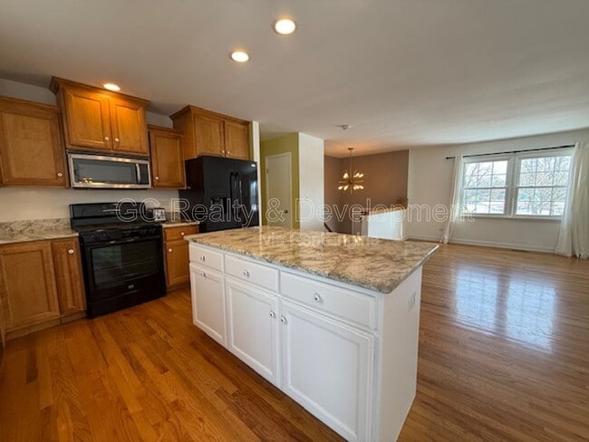 Building Photo - 1621 Warbler Dr