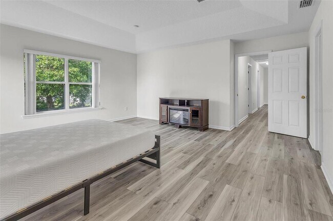 Building Photo - 81 Panorama Dr