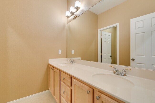 Building Photo - Beautiful Single-Story, 3 Bedroom Home on a Premium Corner Lot in NW!