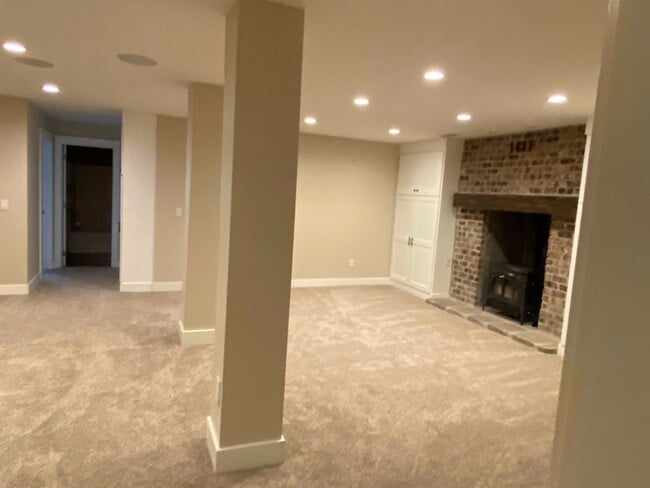 Building Photo - 1630 N 3475 W