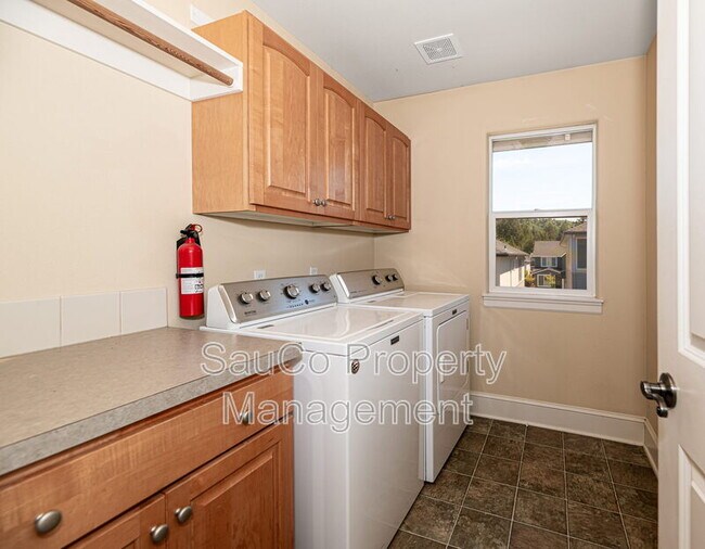 Building Photo - 4492 NW 125th Ave