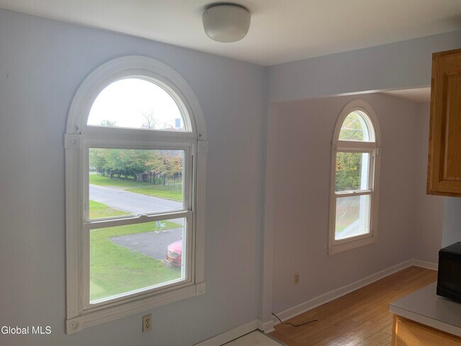 Building Photo - 160 Jackson St