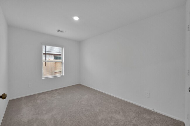 Building Photo - 533 Brook Terrance Ln