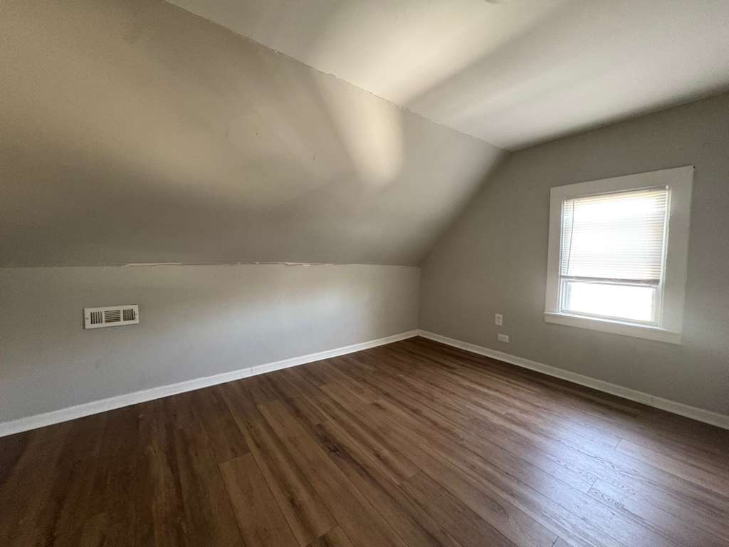 Building Photo - 153 Humphrey St