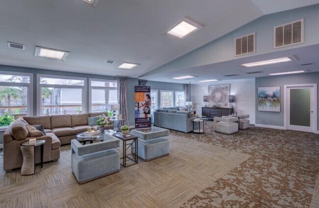 Building Photo - 3655 Westchase Village Ln