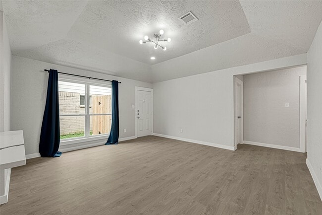 Building Photo - 15322 Bedford Glen Dr