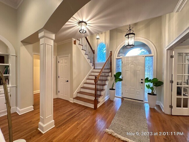 Building Photo - Collierville Home NOW Available on the Gol...