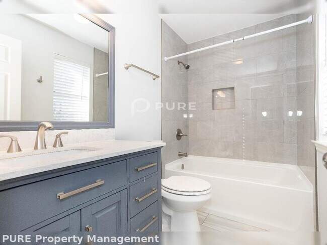 Building Photo - Price Drop Alert!   Rental Specials Available! Beautiful 3BR/2.5BA Townhome in Marietta is Availa...