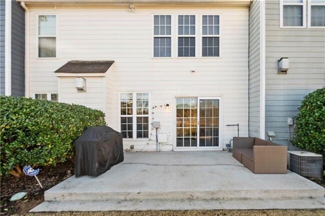 Building Photo - 120 Finchley Dr