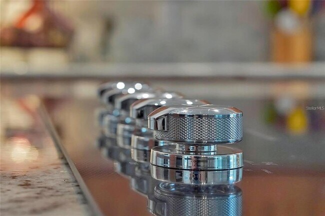 Building Photo - 7705 Apple Tree Cir